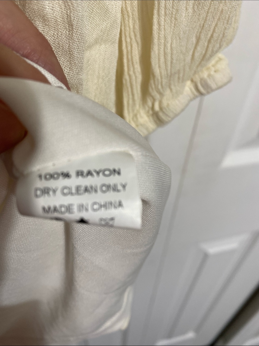 Hayden cream floral gauze lined dress size LARGE - Picture 13 of 15